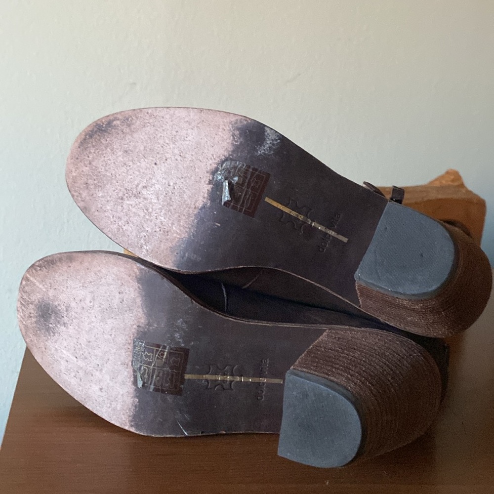Dolce Vita Nubuck Suede Booties - Picture 4 of 7
